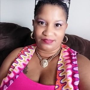 Meet your Posher, Yvonda